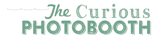 Logo The curious photobooth